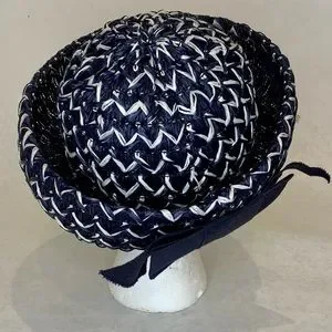 Vintage 1960s blue and white chevron woven raffia hat with grosgrain bow Vintage 1960s Woven Raffia Hat With Ribbon Bow and White  main image 4